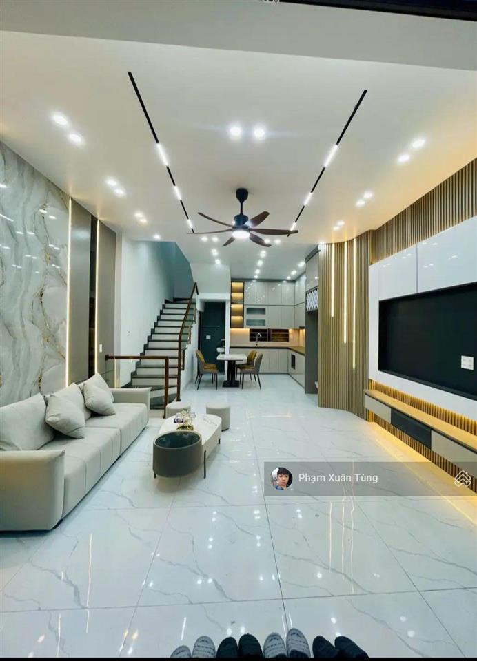 Hoàng quốc việt, nhà đẹp ở luôn, dân xây, ngõ ô tô, 25m ô tô tránh, gần phố, 43m2*5t