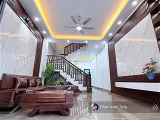 Bán gấp! cầu giấy, nhà đẹp, mặt ngõ thông, kinh doanh, tích sản ok, gần phố, 2 thoáng, 45m*5t