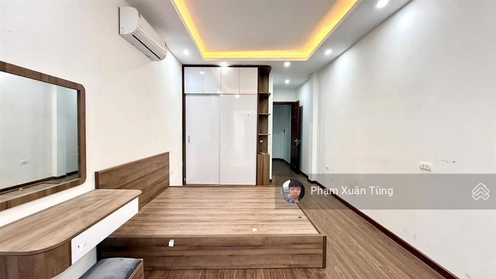 Giảm 700tr! lạc long quân, ngõ ôtô, thông tứ tung, 2 thoáng, gần phố, nhà đẹp ở ngay, 36m2*5t