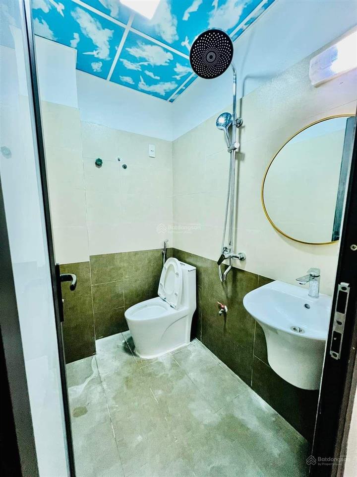 Bán nhà đội cấn lô góc, ngõ thông, ôtô đỗ gần, view hồ, thông các ngả, đẹp ở luôn, giá tốt, 40m2*5t