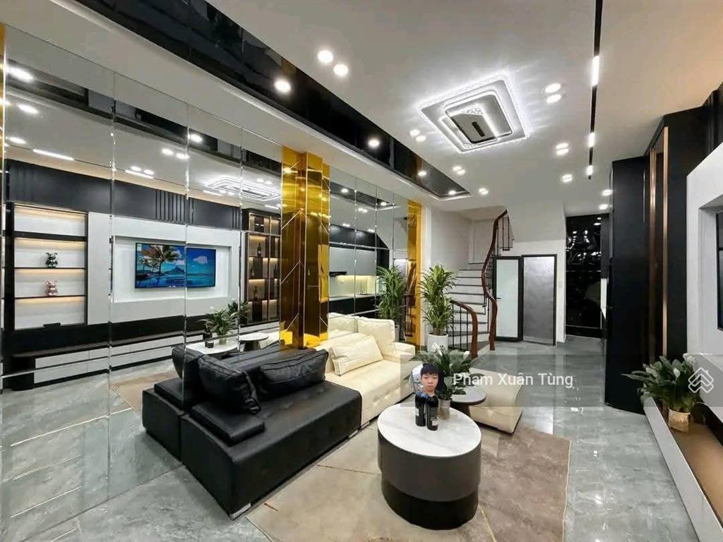Ngọc khánh  nguyễn công hoan, ngõ thông 3 gác tránh, truớc nhà 3m, gần phố, 2 thoáng, 38m2*5t