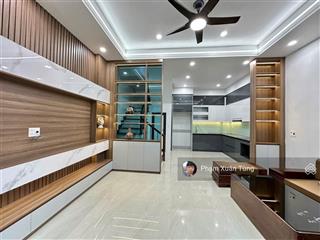 Cầu giấy, ngõ 3 gác tránh, 60m ra phố, thông tư tung, 2 thoáng, ở luôn, 42m2*5t