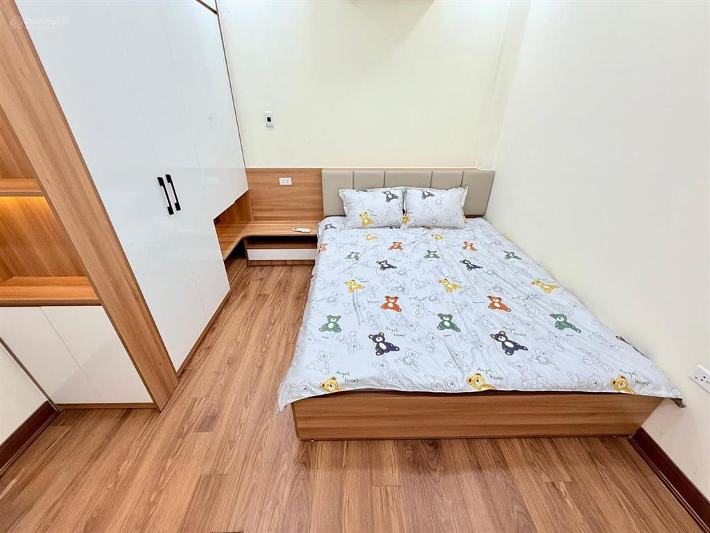 Gấp! nguyễn khánh toàn, dân xây chắc chắn, ngõ 3 gác, 50m ra phố, thoáng, sân xe, 43m2*5t