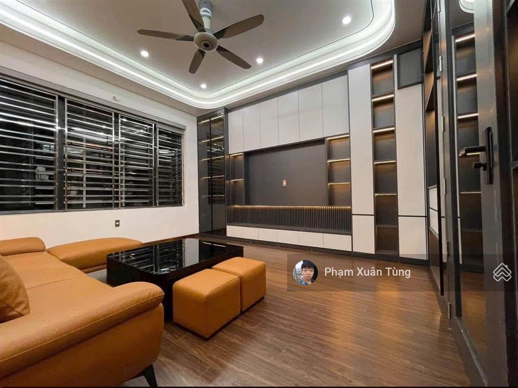 Siêu đẹp! lô góc đội cấn, nhà mới, thang máy, ngõ 3 gác tránh, 30m ô tô tránh, gần phố 45m*6t