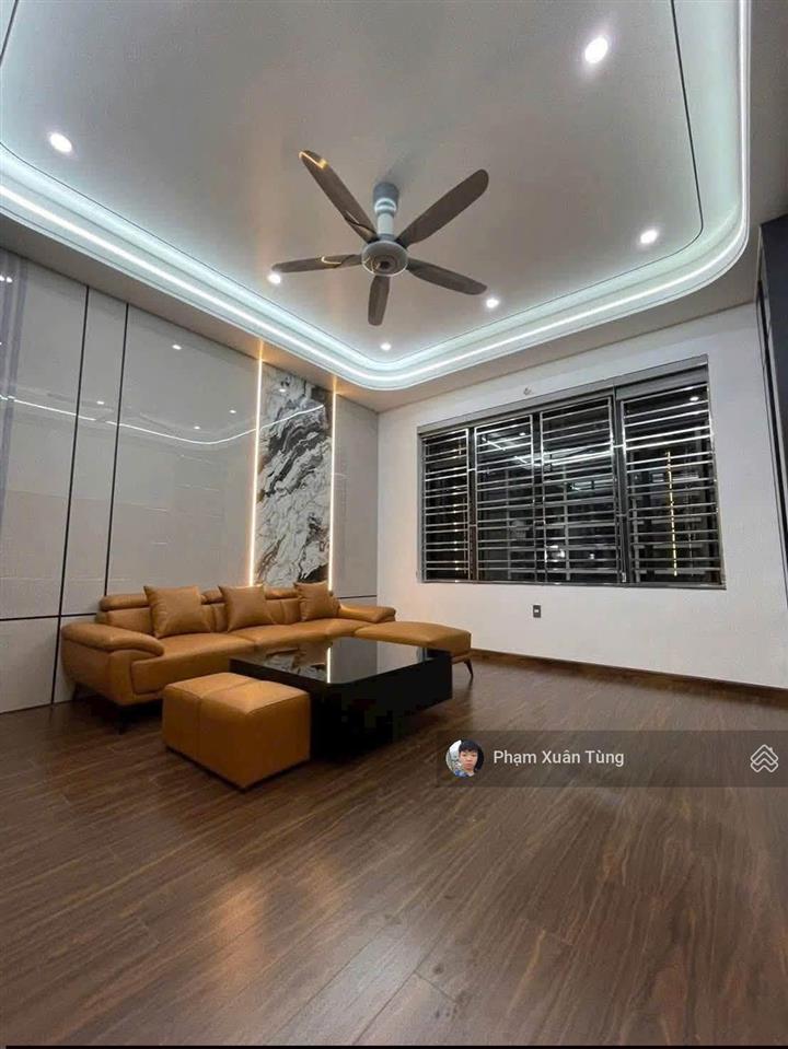 Siêu đẹp! lô góc đội cấn, nhà mới, thang máy, ngõ 3 gác tránh, 30m ô tô tránh, gần phố 45m*6t