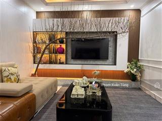 Phố víp nhà đẹp! ngọc khánh, nhà đẹp, ngõ 3 gác tránh,thông tứ tung, 50m ra phố, ở ngay, 39.4m2*5t