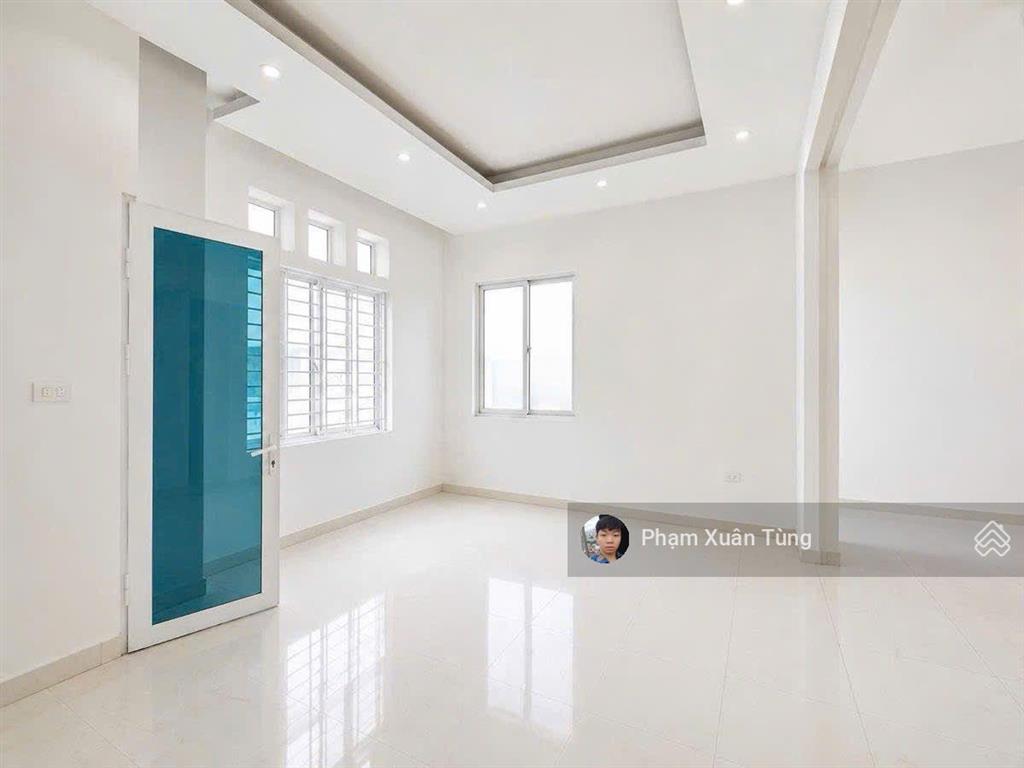 Siêu vip! lô góc hoàng quốc việt, dân xây chắc chắn, ngõ thông 3 gác tránh, 50m ôtô tránh, 51.3m*4t