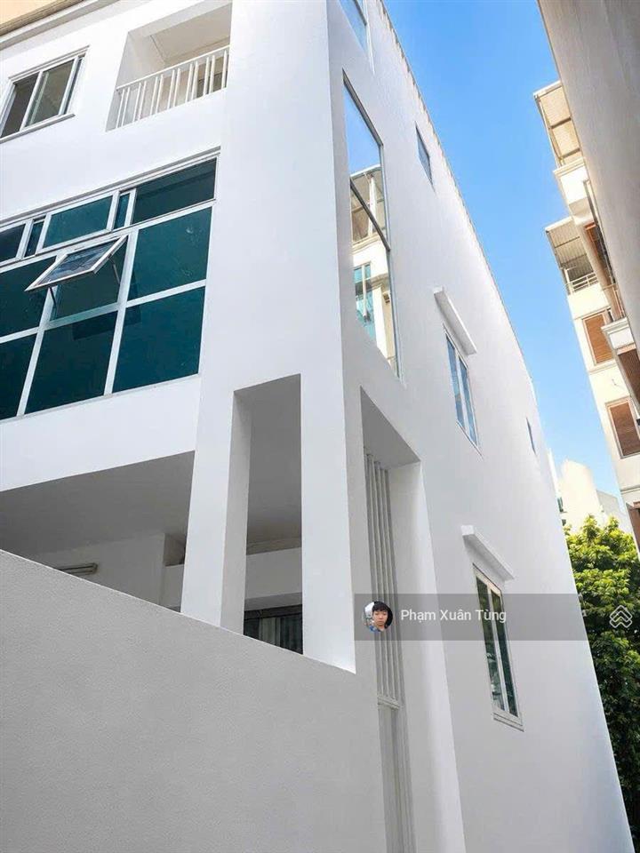 Siêu vip! lô góc hoàng quốc việt, dân xây chắc chắn, ngõ thông 3 gác tránh, 50m ôtô tránh, 51.3m*4t