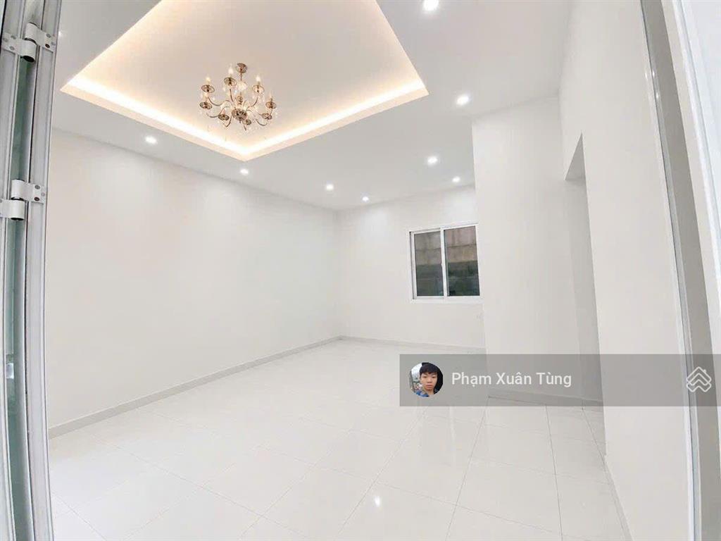 Siêu vip! lô góc hoàng quốc việt, dân xây chắc chắn, ngõ thông 3 gác tránh, 50m ôtô tránh, 51.3m*4t