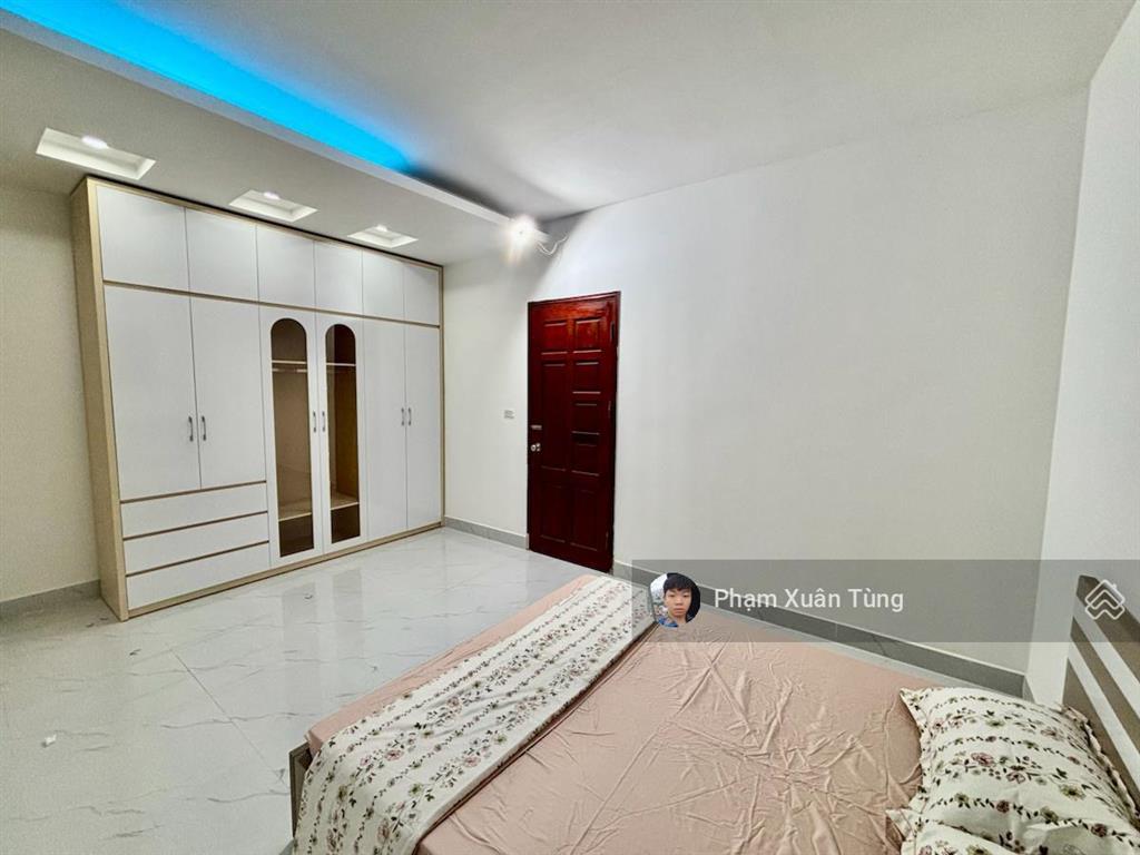 Hoàng quốc việt  võ chí công, nhà đẹp ở luôn, không qh, xây chắc chắn, 60m ôtô tránh, 40.3m2*5t