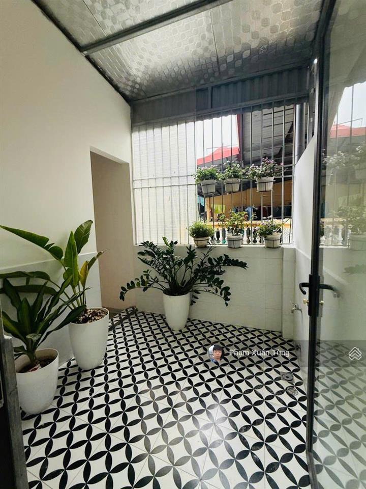 Bán nhà ngọc khánh, ngõ thông, 3 gác đỗ cửa, 1 phút ra phố, xây mới full nt, thoáng sáng, 28m2*5t
