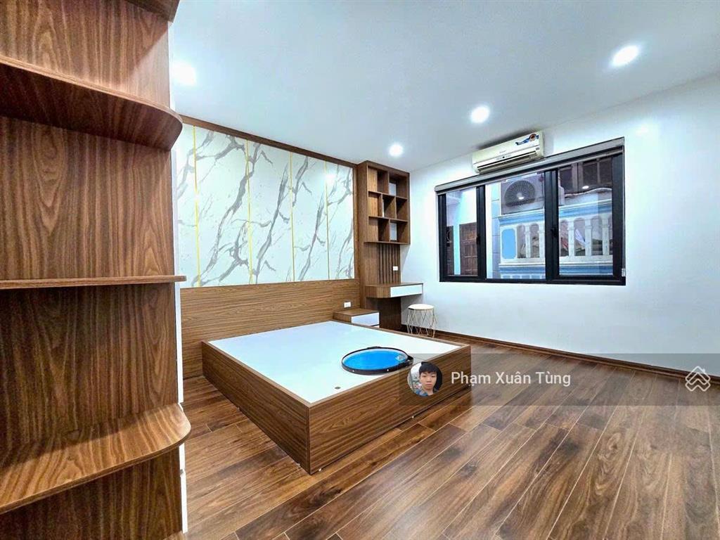 Nhà xây mới nguyễn khánh toàn. ngõ thông, cách ô tô 50m, kinh doanh, thang máy, full nt, 32m2*6t