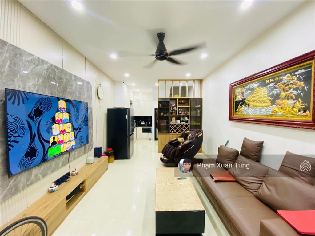 Vip! liễu giai  đội cấn, nhà đẹp, khung cột chắc chắn, ngõ thông, vf3 đỗ cửa, ở ngay, 38m²
