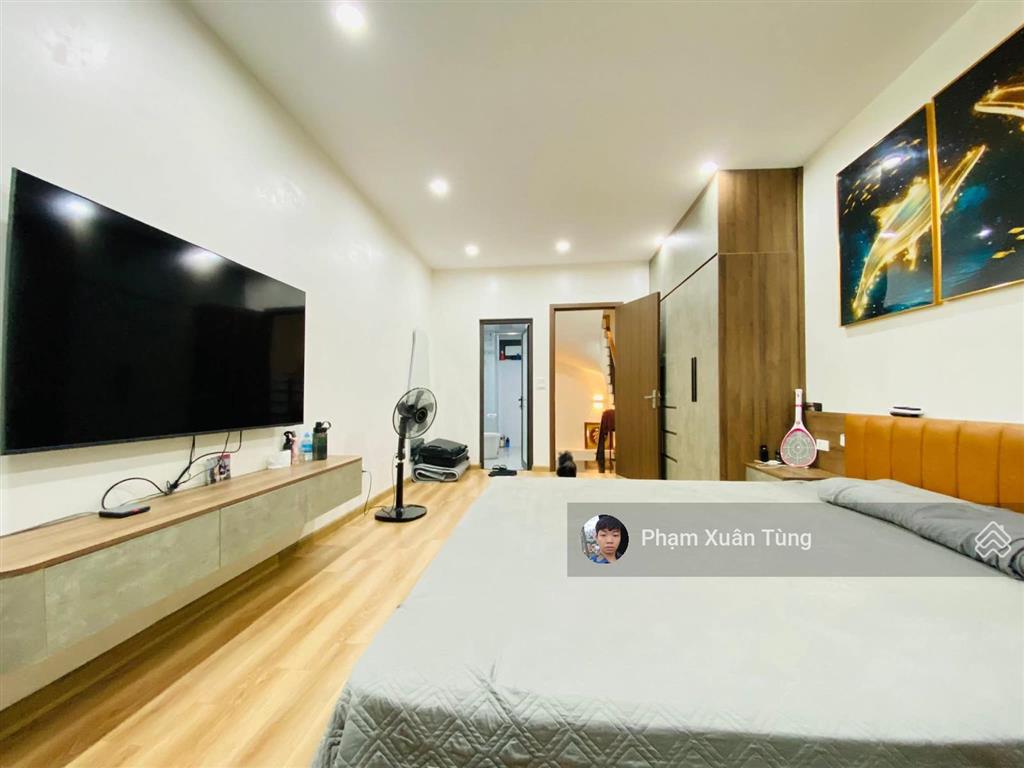 Vip! liễu giai  đội cấn, nhà đẹp, khung cột chắc chắn, ngõ thông, vf3 đỗ cửa, ở ngay, 38m²