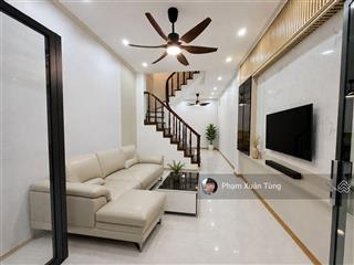 Hiếm! thụy khuê  lạc long quân, ngõ thoáng, nhà đẹp vừa ở vừa cho thuê, gần phố, gần ô tô, 45m²