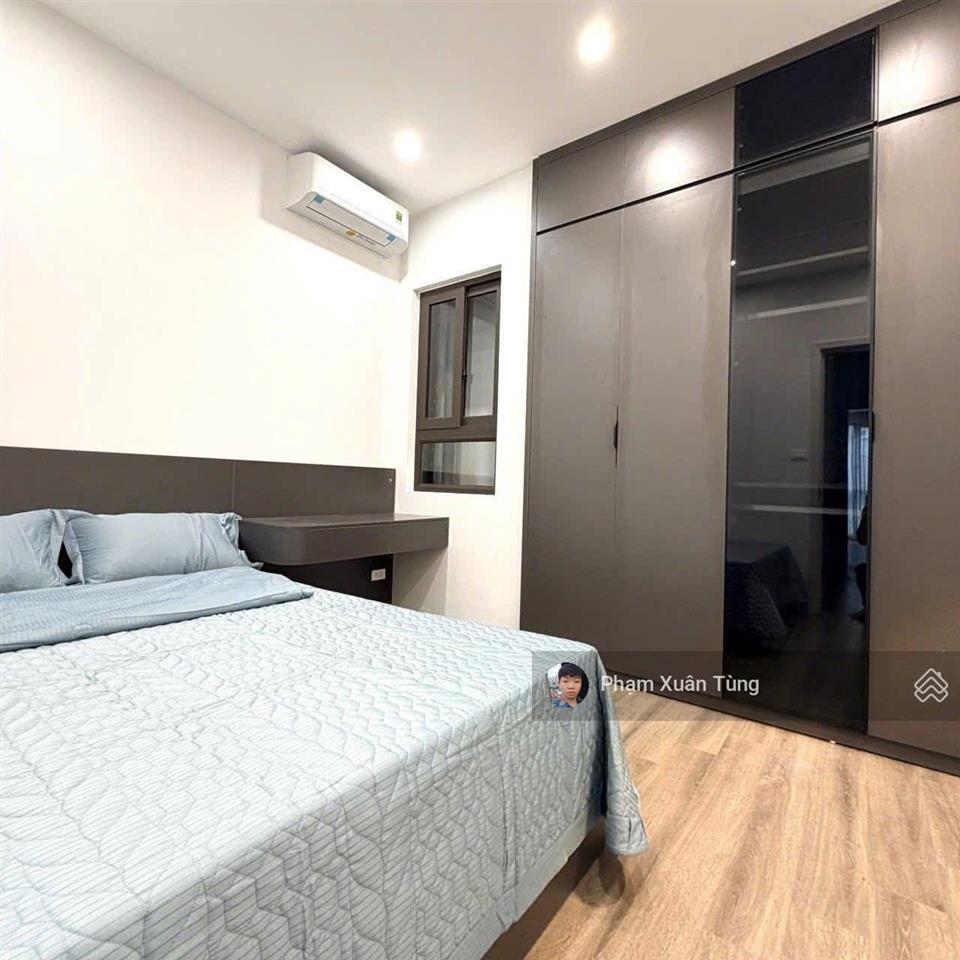 Trung tâm cầu giấy, ngõ ôtô tránh, xây chắc chắn, 70m ôtô ra phố, 2 thoáng, sổ cc, qh ổn định, 43m2