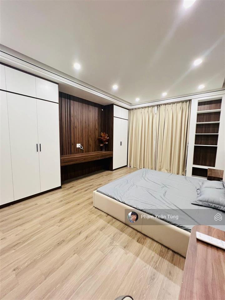 Dịch vọng  xuân thủy, nhà đẹp, xây chắc chắn, ngõ ôtô, 30m ra phố, thoáng, ở luôn, 40m²*5t