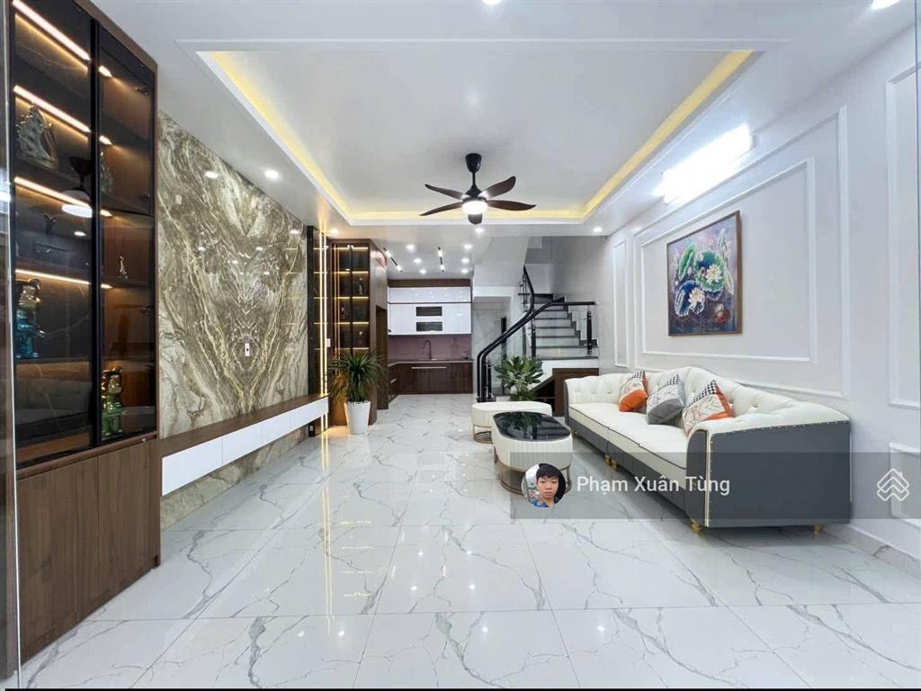 Bắt đáy! lạc long quân, ngõ ô tô, 50m ô tô đỗ, 2 thoáng, gần phố, qh ổn định, mới ở ngay, 40m