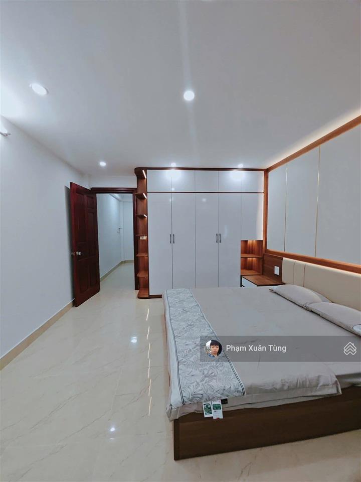 Kim mã, nhà đẹp xây chắc chắn, ngõ thông, ôtô đỗ cổng, gần phố, thoáng, giá tốt nhất khu vực, 43m2