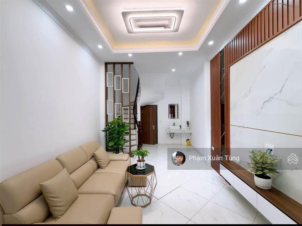 Đội cấn, nhà riêng gần phố, gần ô tô, 2 thoáng, ngõ thông, không quy hoạch, ở sướng, 28m²*5t