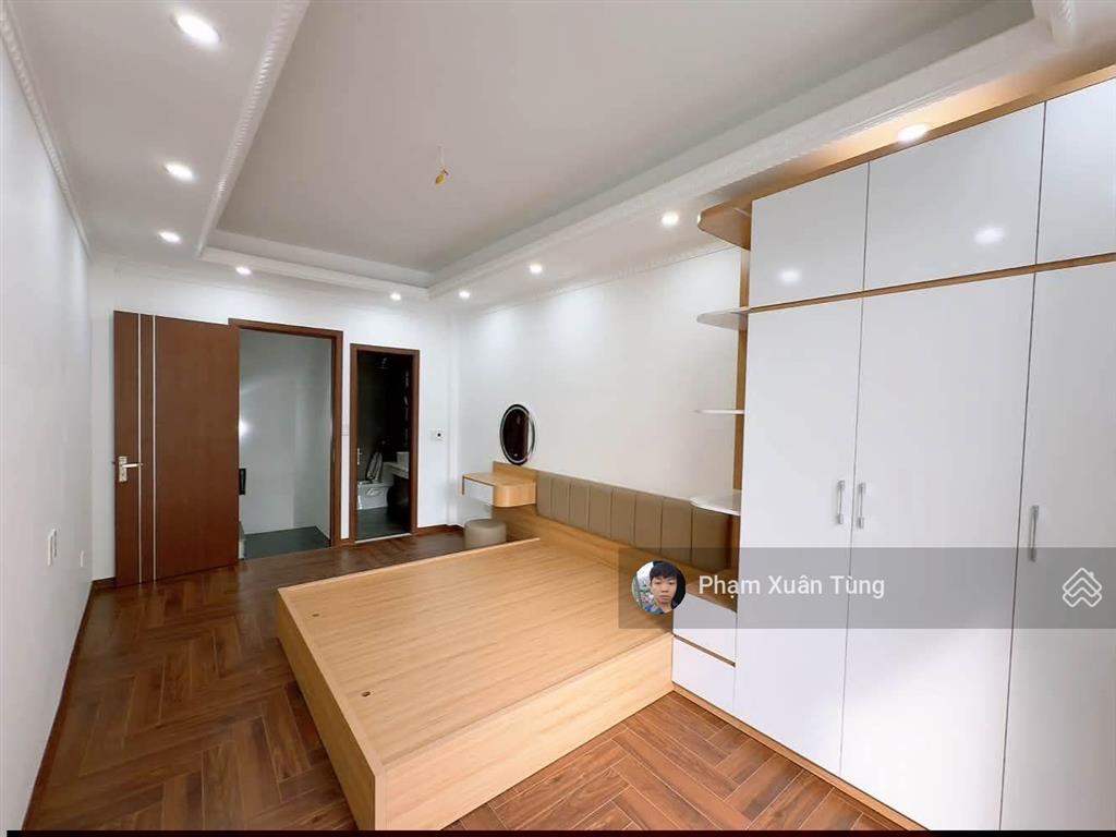 Đội cấn, nhà riêng gần phố, gần ô tô, 2 thoáng, ngõ thông, không quy hoạch, ở sướng, 28m²*5t