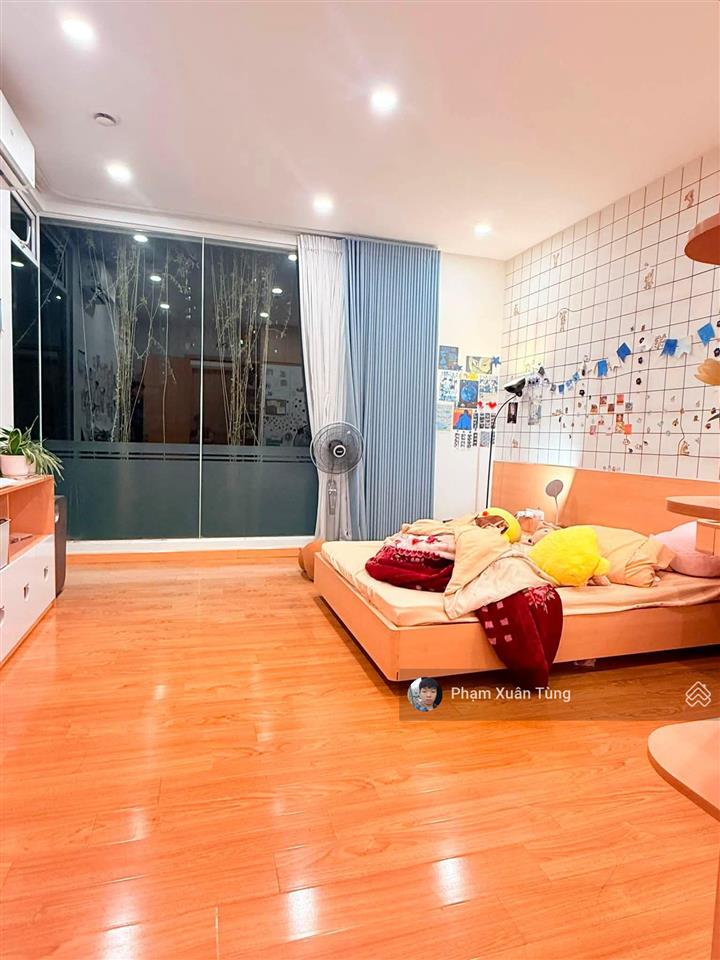 Phố vip! văn cao, vị trí đỉnh, mặt ngõ thông, 4 nhà ra mặt phố, 2 thoáng, nhà đẹp ở luôn, 36m²