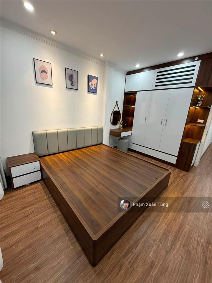 Ngọc khánh, nhà đẹp thang máy xịn sò, ngõ 3 gác thông, vài chục m ra phố, tặng nt, ở ngay, 43m