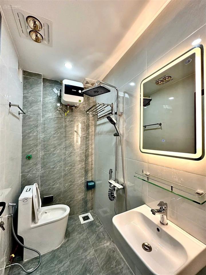 Siêu hiếm! nguyễn công hoan, ngõ thông 3 gác tránh, truớc nhà 3m, gần phố, tặng nt, ở ngay, 42m2*5t