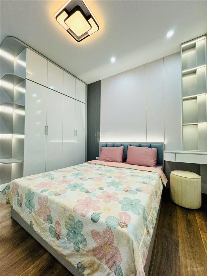 Cần thanh khoản gấp! láng hạ, nhà mới ở luôn, ngõ 3 gác tránh, gần phố, 2 thoáng, 39m2*5t