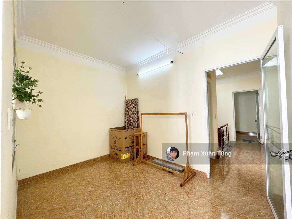 Nguyễn khánh toàn, dân xây chắc chắn, còn mới ở luôn, ngõ 3 gác, 50m ra phố, thoáng, 44m²*5t