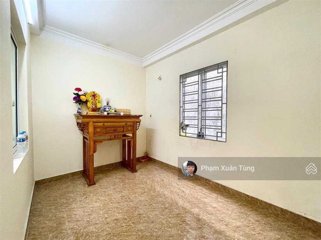 Nguyễn khánh toàn, dân xây chắc chắn, còn mới ở luôn, ngõ 3 gác, 50m ra phố, thoáng, 44m²*5t