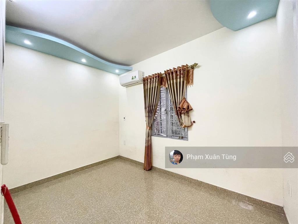 Nguyễn khánh toàn, dân xây chắc chắn, còn mới ở luôn, ngõ 3 gác, 50m ra phố, thoáng, 44m²*5t