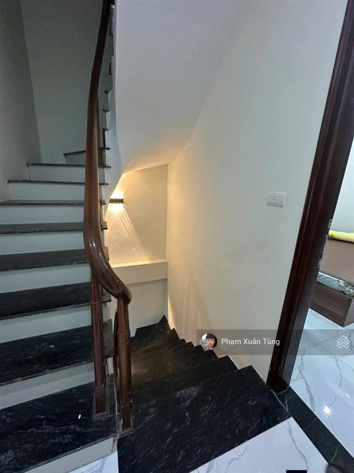 Giá tốt. nhà yên hòa, ngõ nông, 3 gác tránh, chỉ 70m ra mặt phố, kcbt, thoáng, sân riêng, 48m2*5t