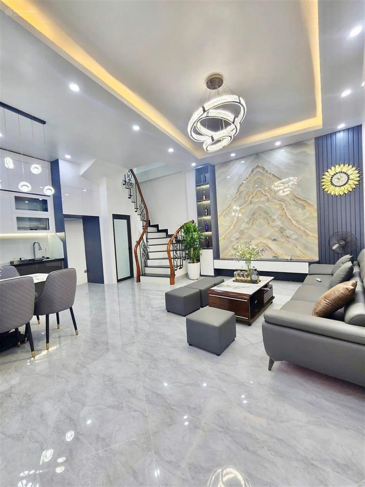 Hiếm! vĩnh phúc  ba đình, nhà mới, ngõ 3 gác, 60m ô tô đỗ, tặng nt, mới ở ngay, 40m2*4t