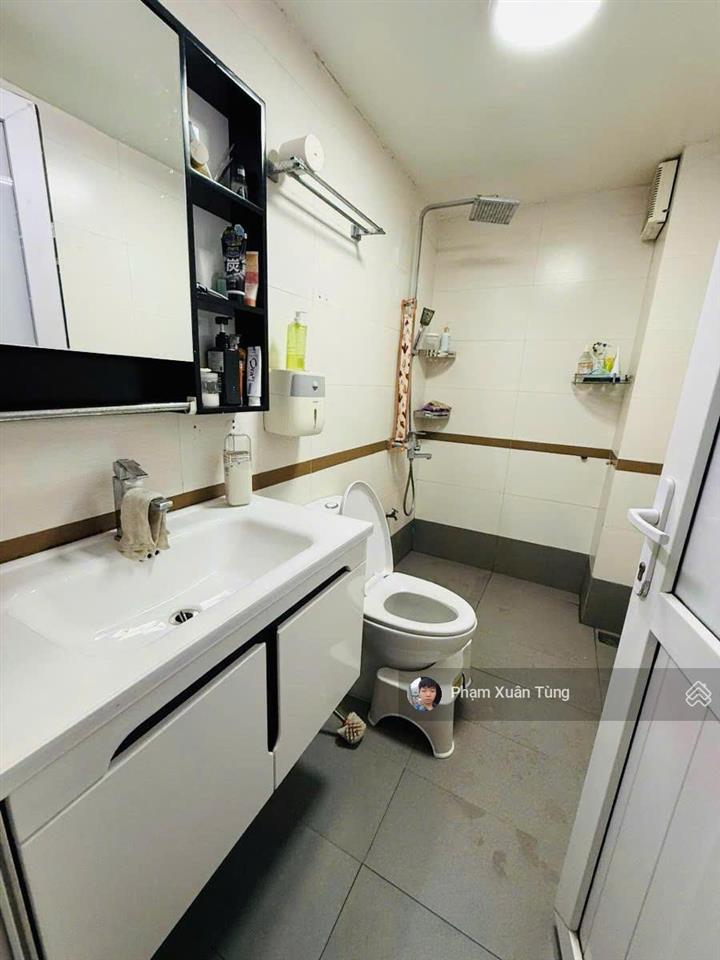 Nhà đẹp cầu giấy. ngõ thông tứ tung, ba gác đỗ cửa, 50m ra phố, dân xây thoáng, không qh, 46m2 x 4t