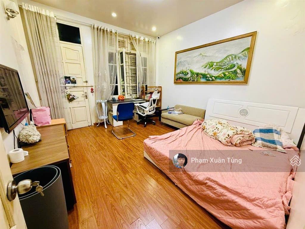 Nhà đẹp cầu giấy. ngõ thông tứ tung, ba gác đỗ cửa, 50m ra phố, dân xây thoáng, không qh, 46m2 x 4t