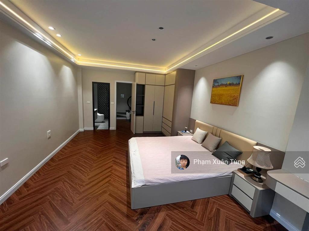 Vip! văn cao, thang máy nhà mới ở luôn, qh ổn định, ngõ thông tứ tung, 30m ôtô tránh, 46m²