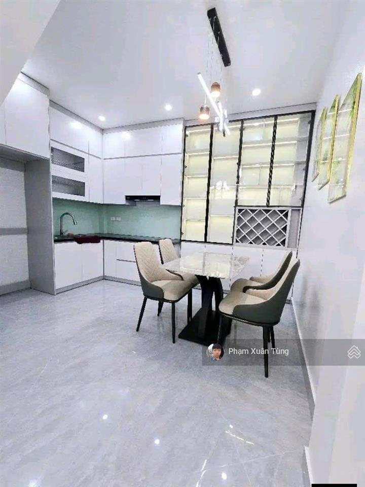 Giảm 800tr! xuân thủy, ngõ thông tứ tung, xây chắc chắn, pl chuẩn, ôtô gần nhà, còn mới ngay, 42m²