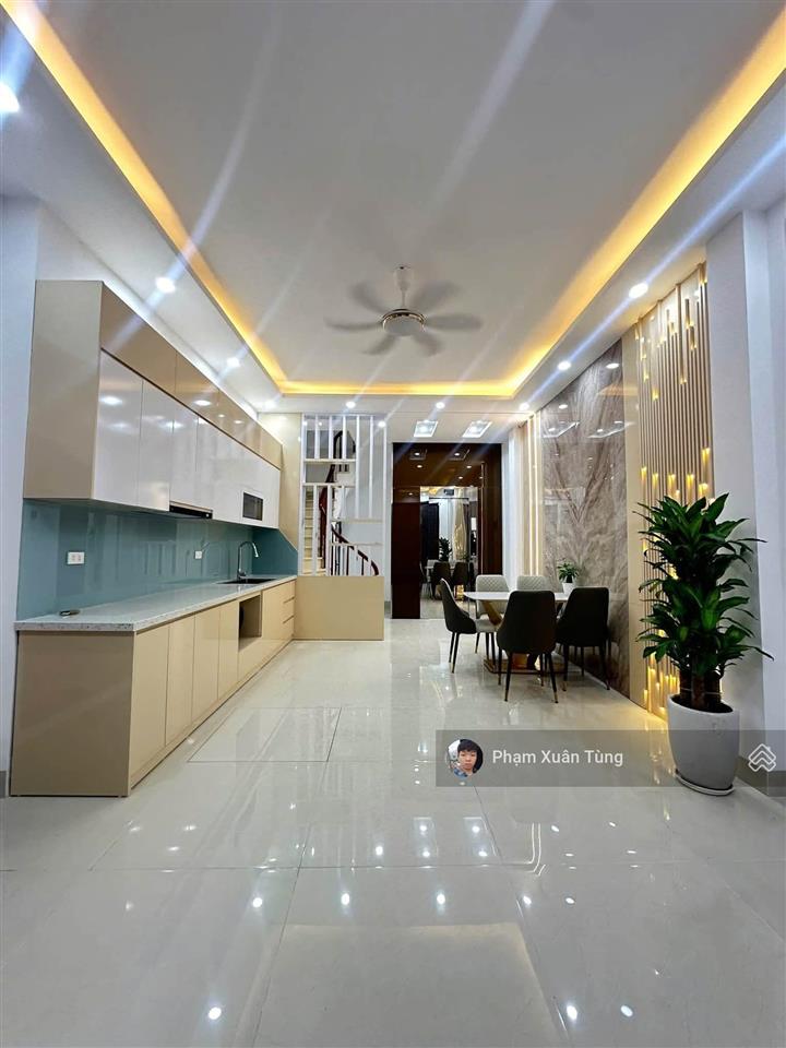 Tt cầu giấy, nhà mới, tháng máy, không qh, ngõ 3 gác thông, 60m ôtô đỗ, 2 thoáng, mới ở ngay, 46m2