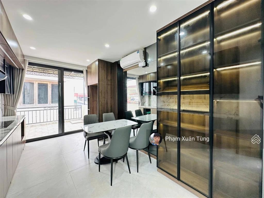 Ngọc khánh, nhà đẹp, thang máy mới, ngõ 3 gác tránh, thông tứ tung, 50m ra phố, ở ngay, 37m²*6t