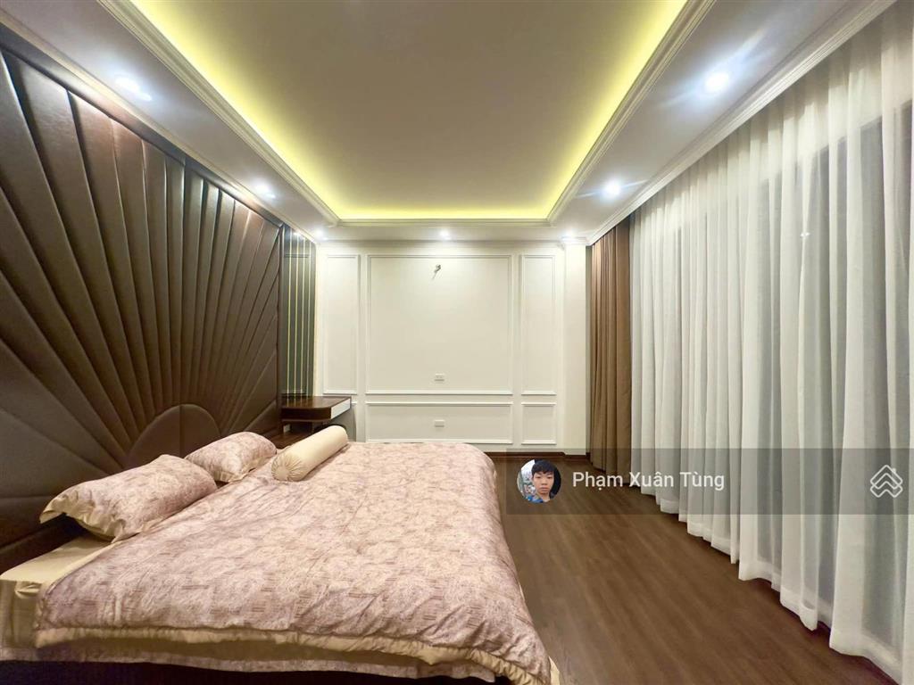 Ngọc khánh, nhà đẹp, thang máy mới, ngõ 3 gác tránh, thông tứ tung, 50m ra phố, ở ngay, 37m²*6t