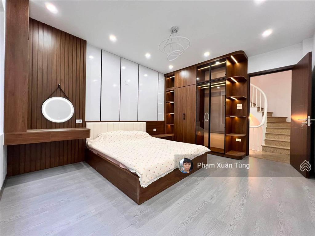 Bắt đáy! khu vĩnh phúc  vạn bảo, ngõ ô tô thông tứ tung, 4 chỗ đỗ cửa, thoáng, ko qh, 38m²*5t