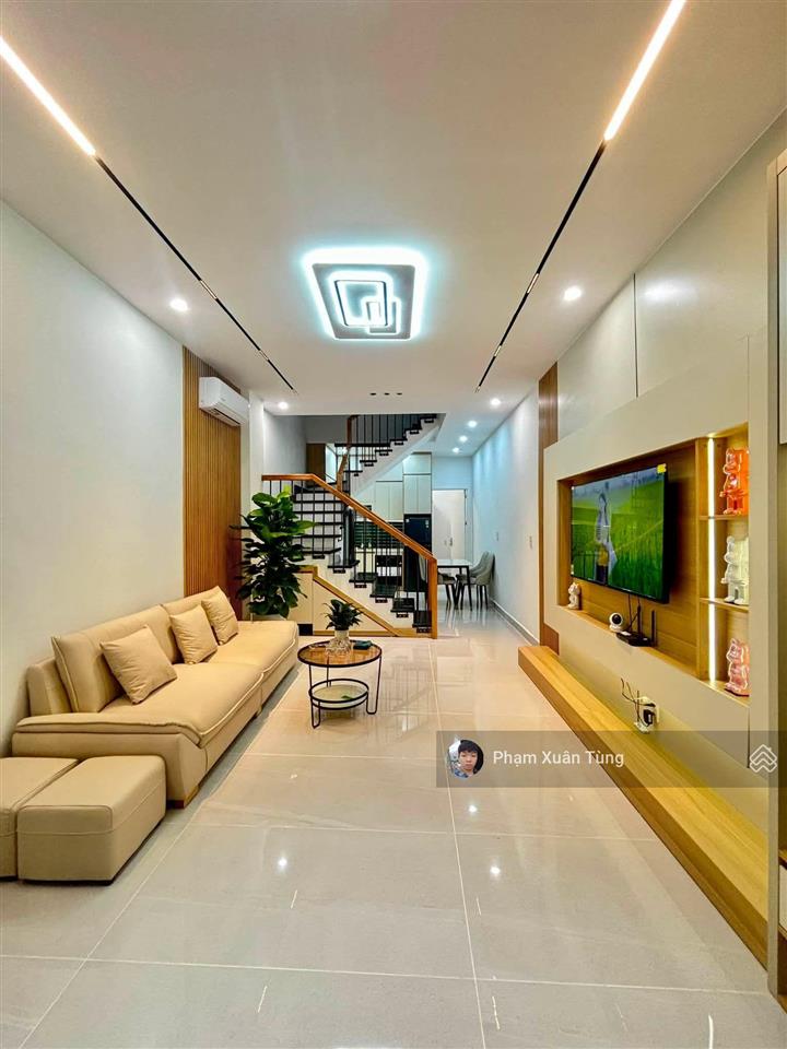 Bán nhà đội cấn, vài bước ra phố, lô góc 3 thoáng, xây chắc chắn, qh ổn định, còn đẹp ở luôn, 39m²