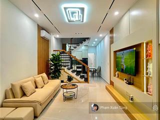Bán nhà đội cấn, vài bước ra phố, lô góc 3 thoáng, xây chắc chắn, qh ổn định, còn đẹp ở luôn, 39m²