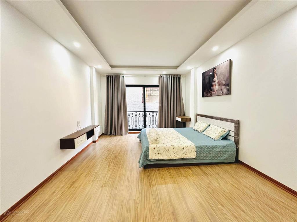 Giảm sốc! hoàng quốc việt, nhà mới ở ngay, ngõ 3 gác thông tứ tung, 30m ô tô tránh, 40.5m2*5t