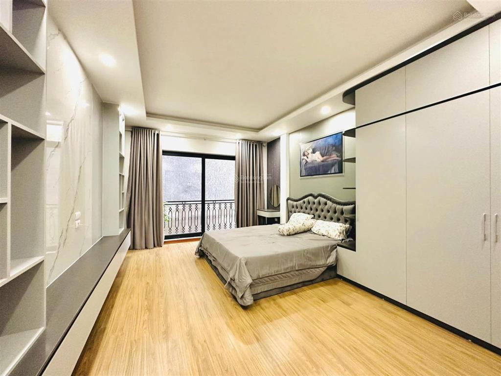Giảm sốc! hoàng quốc việt, nhà mới ở ngay, ngõ 3 gác thông tứ tung, 30m ô tô tránh, 40.5m2*5t