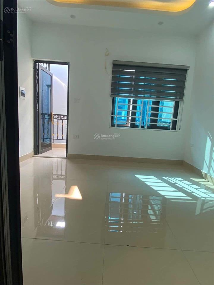 Siêu hiếm! cầu giấy, dân xây, ngõ 3 gác, thông tứ tung, 70m ô tô tránh, gần phố, thoáng, 39m2*5t
