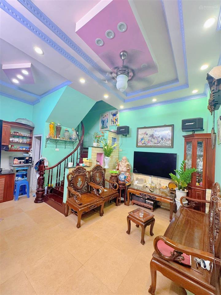 Gấp và hiếm! giảng võ, dân xây chắc chắn, ngõ 3 gác tránh, 15m ra phố, thoáng, sân xe, 38m2*5t