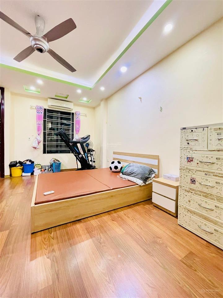 Siêu hiếm! ngọc khánh, ngõ thông 3 gác tránh, trước nhà 3m, gần phố, tặng nt, ở ngay, 46m2*5t