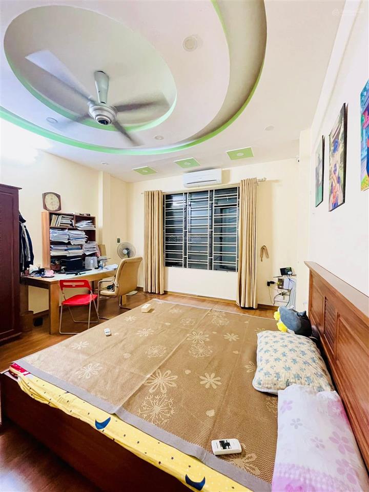 Siêu hiếm! ngọc khánh, ngõ thông 3 gác tránh, trước nhà 3m, gần phố, tặng nt, ở ngay, 46m2*5t
